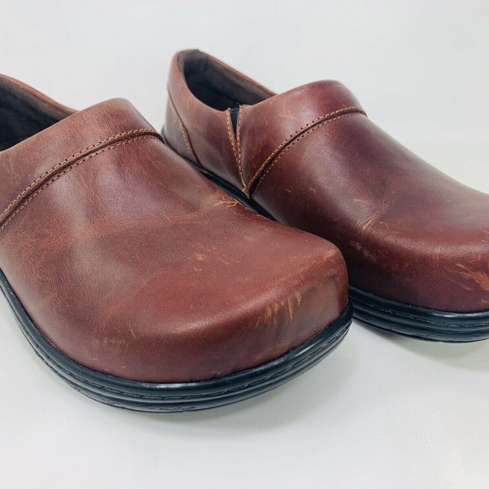 KLOGS FOOTWEAR MISSION MUSTANG NURSING CLOG